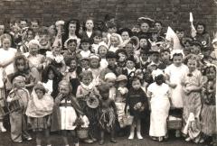 Barrington children Queens coronation 02-06-1953