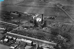 More information about "britain_from_above_.org_.uk A Pit aerial shot 1924.jpg"