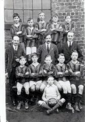West Sleekburn Football team 1922-23 season.jpg