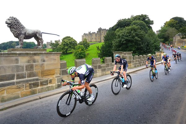 More information about "Thousands line streets to welcome Tour of Britain"
