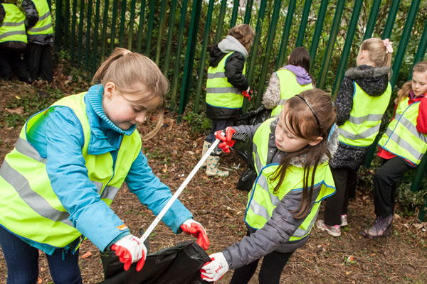 More information about "Council supports residents in a ‘Great British Spring Clean’"