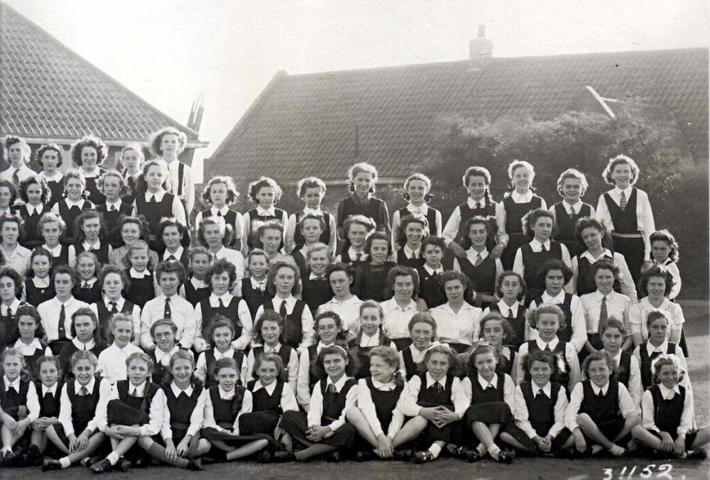 1947 Whole School Part 5.jpg